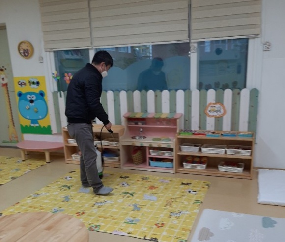 최근 부영그룹이 전국 단지내 어린이집에 대한 코로나19 예방활동에 만전을 기하고 있다./부영