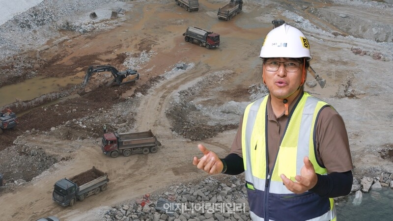 [정기자가 간다] “폭우에 도전하는 20m 수문” 충주댐, 비상여수로